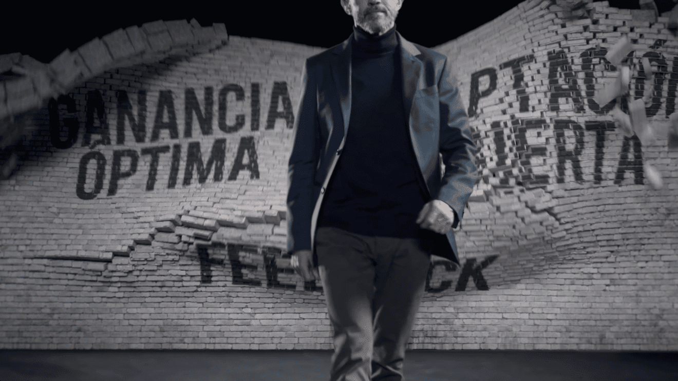 Demant case study - a man in front of brick wall